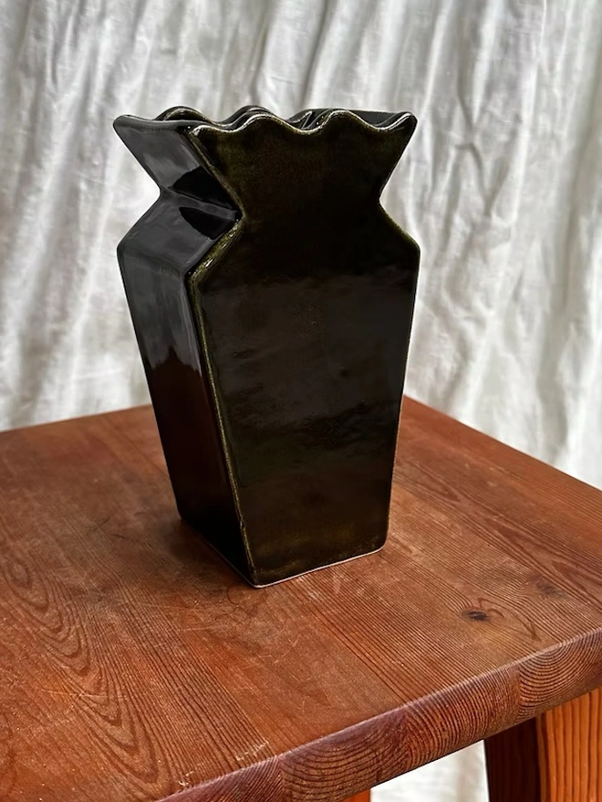 Mini Wavy Top Vase