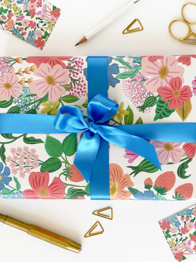 floral wrapping paper gift tags