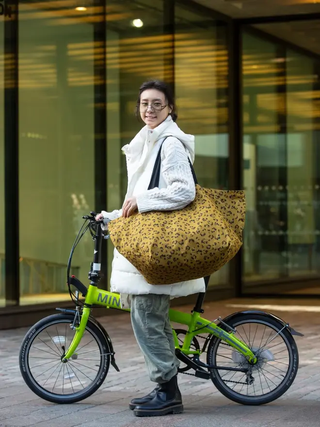 Leopard Contents Oversized Tote Bag