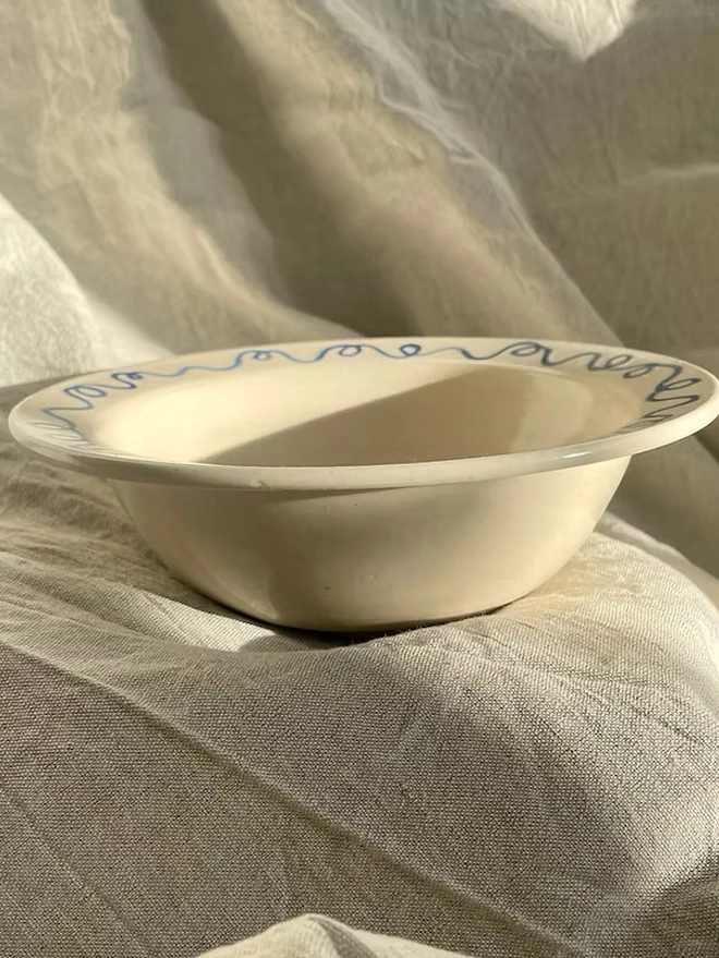 Squiggle Spag Bowl