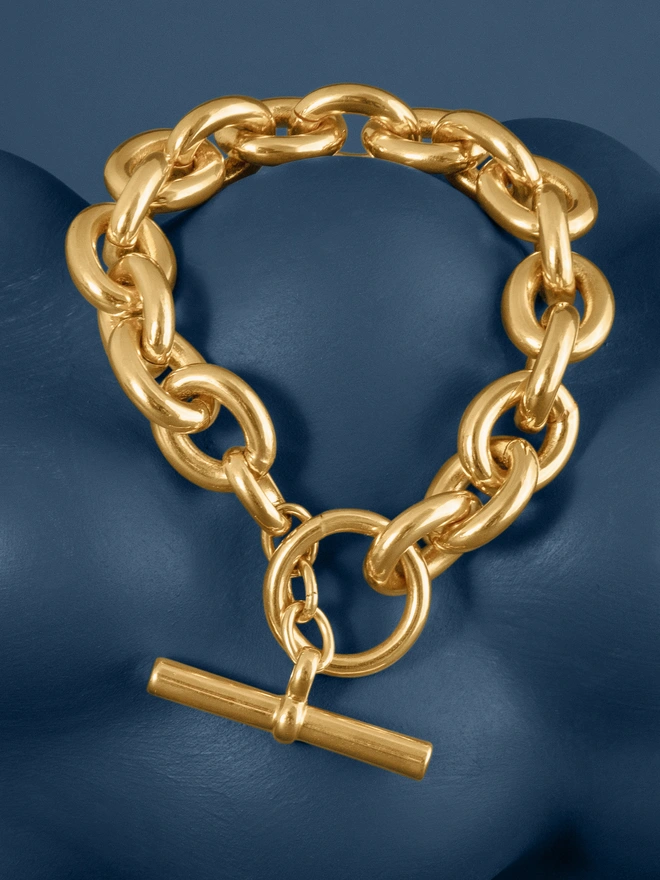Loel Gold Belcher Chain T-Bar Bracelet