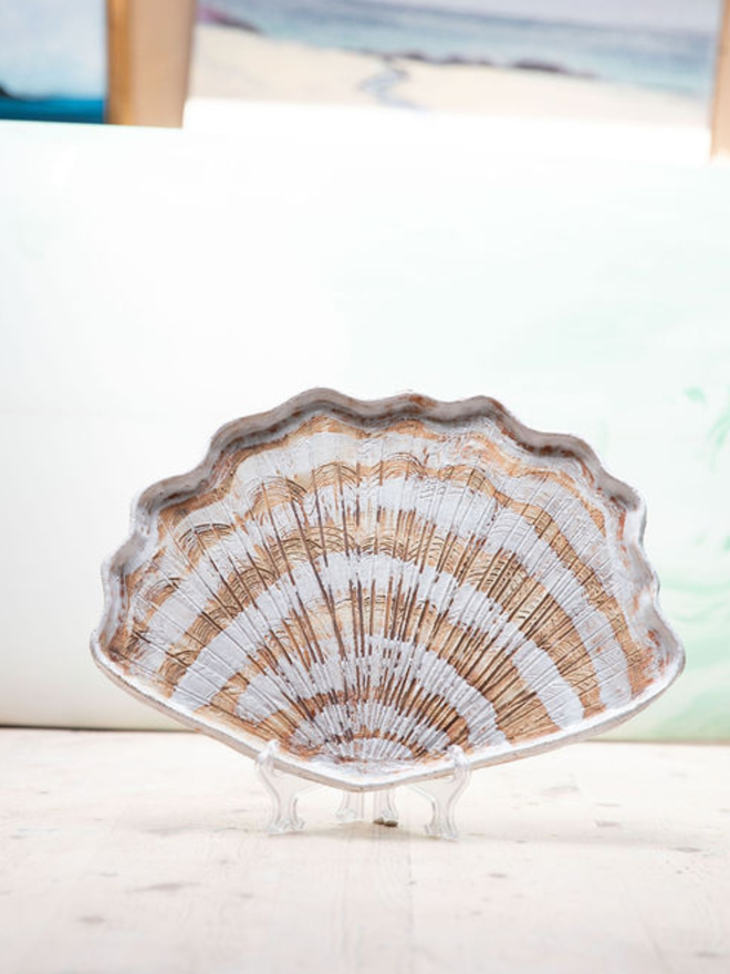 Ceramic shell plate