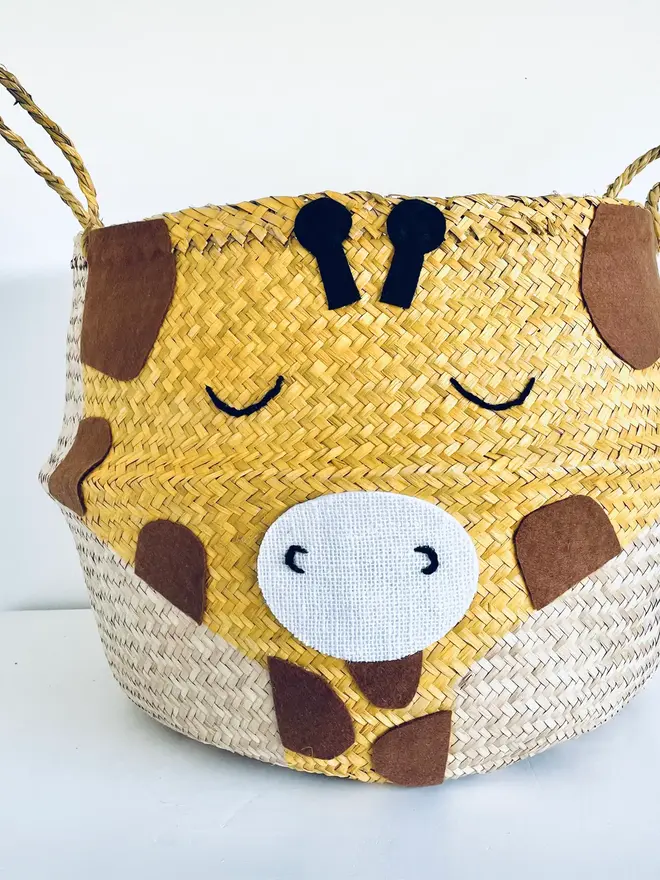 Giraffe Natural Belly Basket