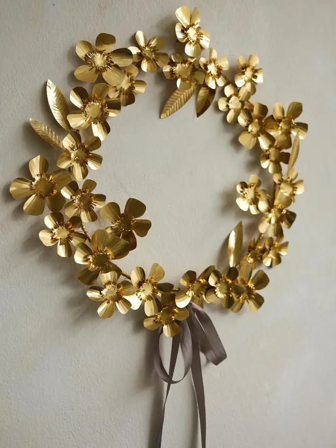 Spring metal wreath