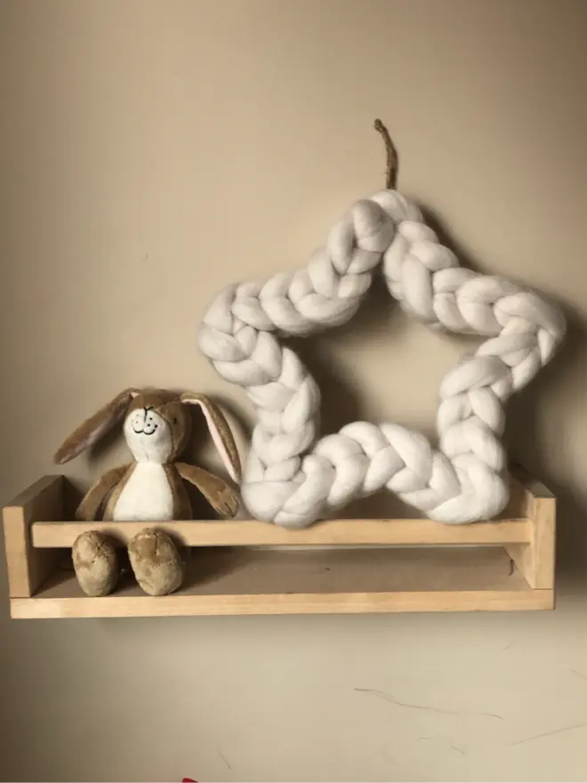 Chunky knitted star wreath Nursery decor