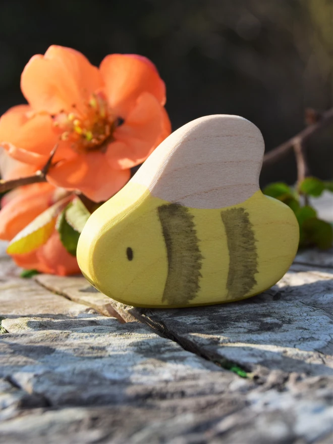  Wooden Bumble Bee Toy 