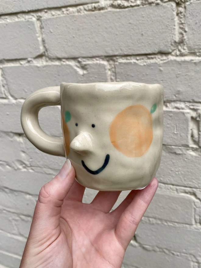 orange mug