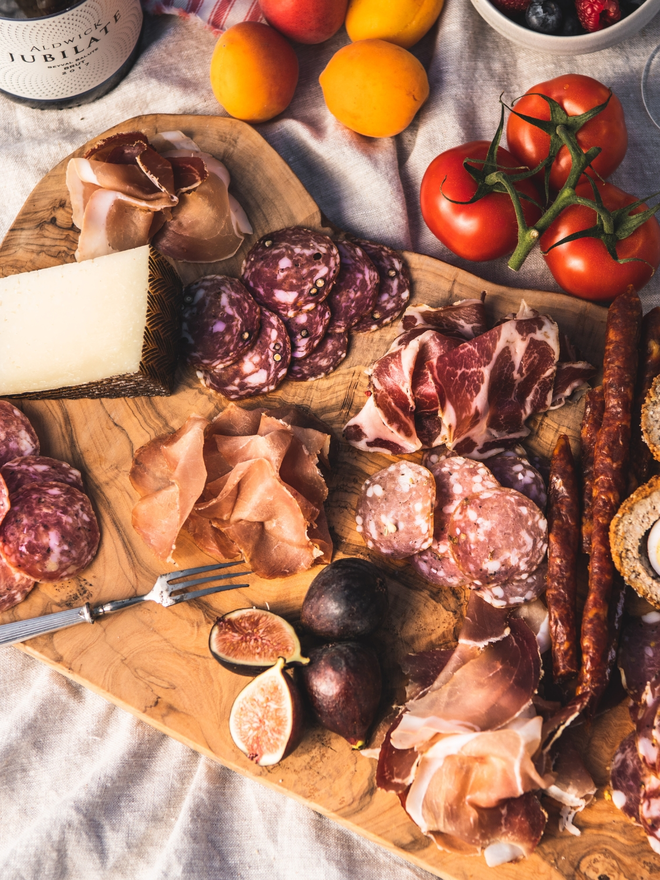 The Ultimate Charcuterie Gift Box