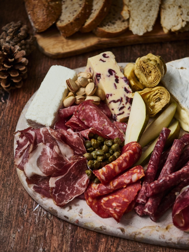 The Ultimate Charcuterie Gift Box
