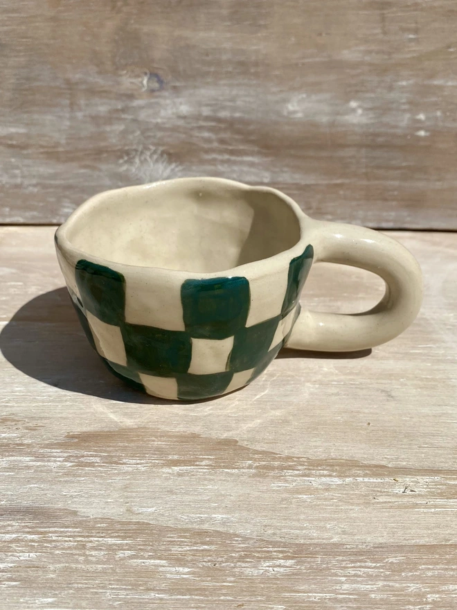 forest checkerboard mug