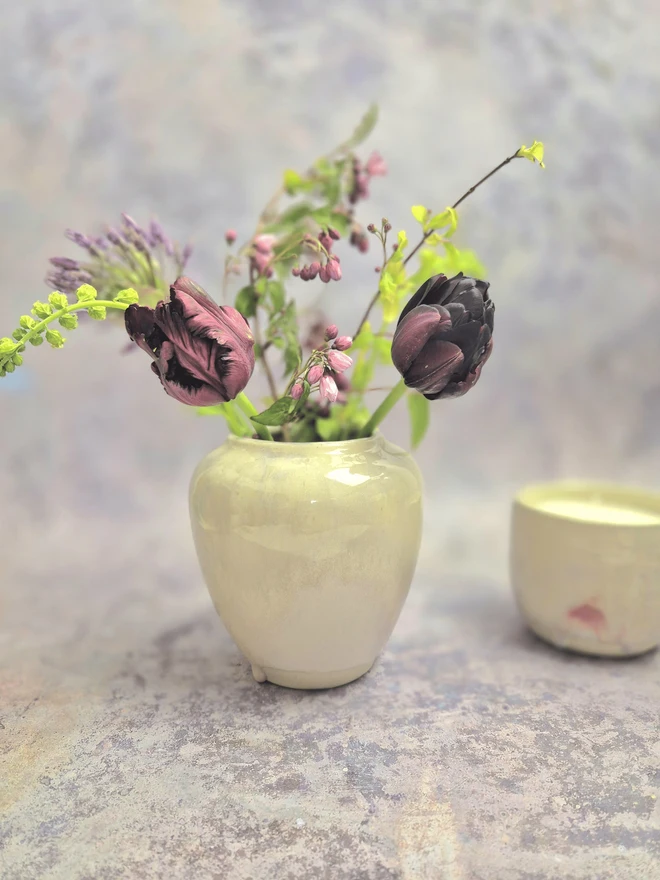 flower vase, pink, Jenny Hopps Pottery
