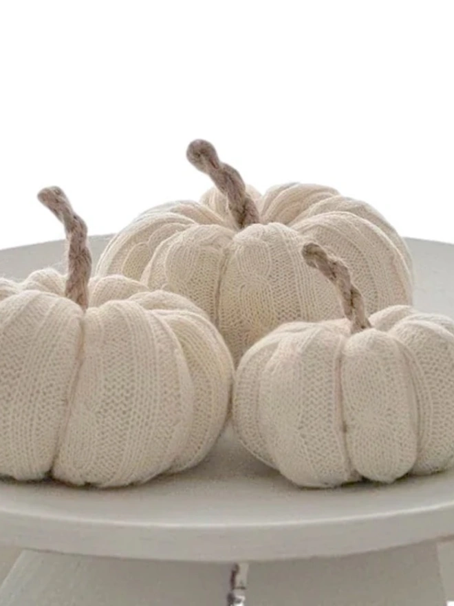 Cream Cable Knit Pumpkins