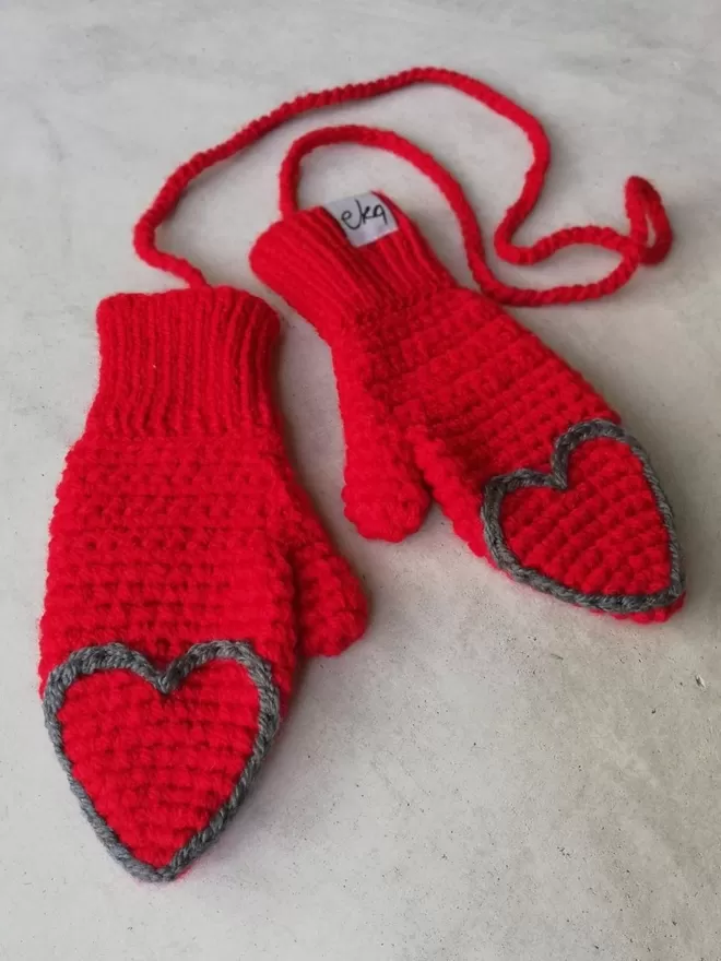 EKA Child Heart Tipped Mittens in Red and Grey.