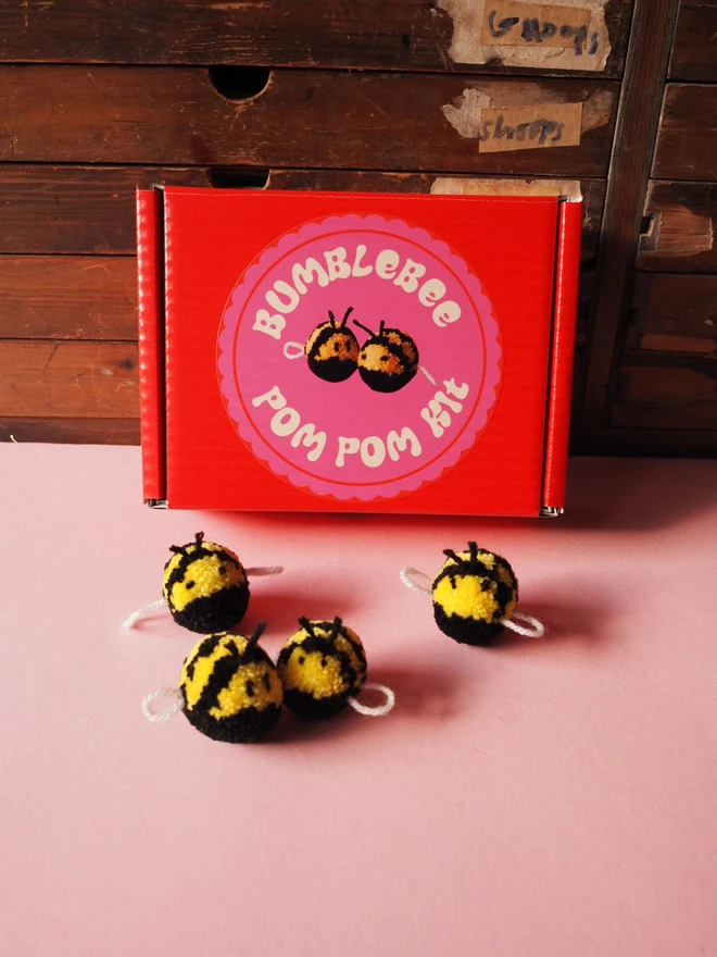 Bumblebee Pom Pom Kit