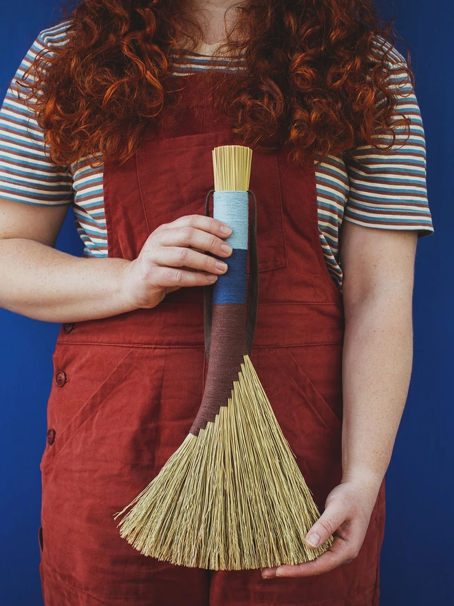 Broomcorn handbroom