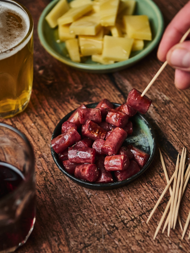 Red Wine & Draycott Blue Salami Pokers