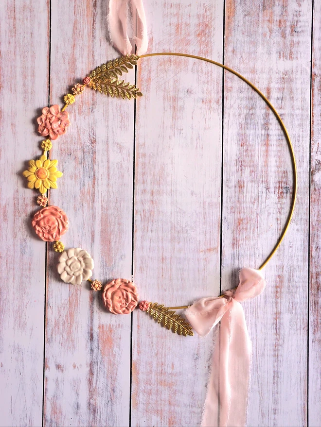 ceramic flower wreath, everlasting wreath, flower wreath, decorative wreath, flower wall hanging, Jenny Hopps Pottery