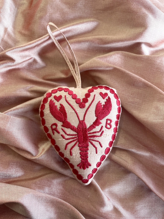 Heart Ornament: Lobster – Personalised