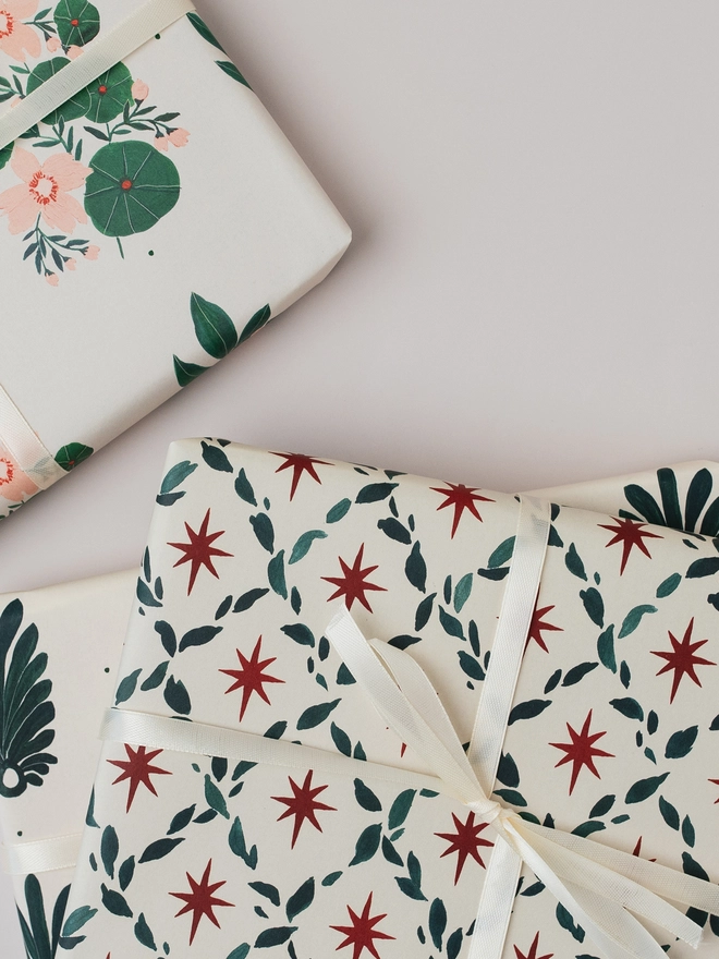 Christmas Diamond Star Botanical Luxury Gift Wrap