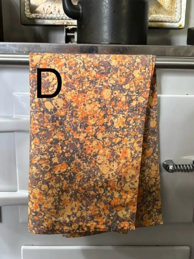 Tea Towels. A tea towel in pattern D.