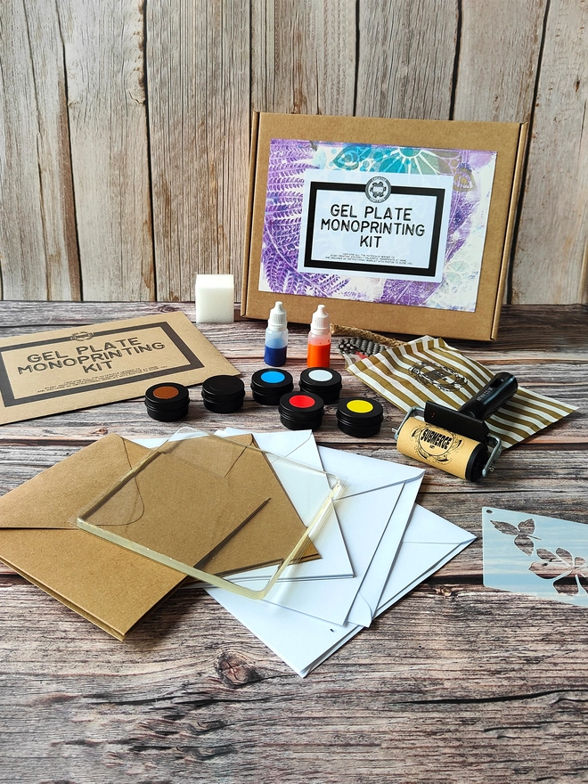 Gel printing kit with all contents visible gelliarts 5" gel plate