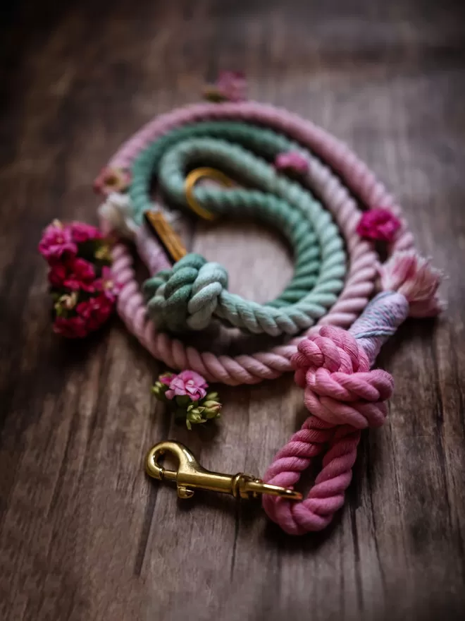Perfect Peony Knotted Lead