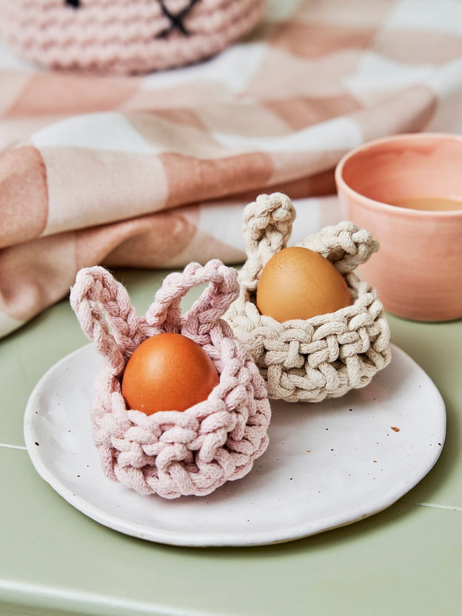 easter spring decor bunny egg cups oatmeal colour