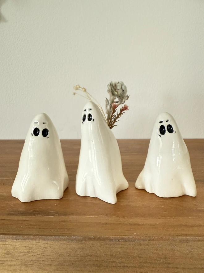 Ceramic Ghost Vase (Club Holly & Co)