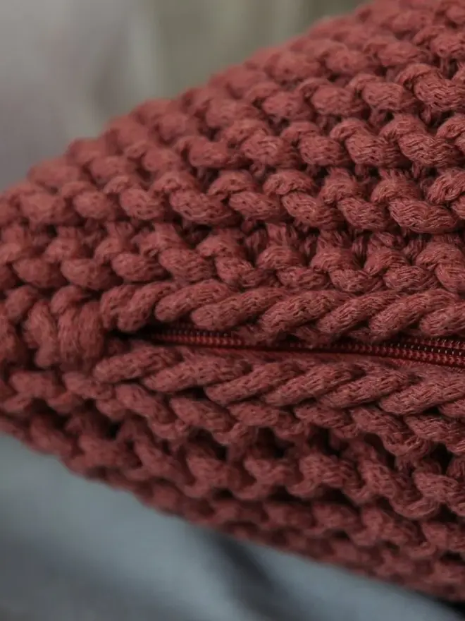 squre cushion teracotta