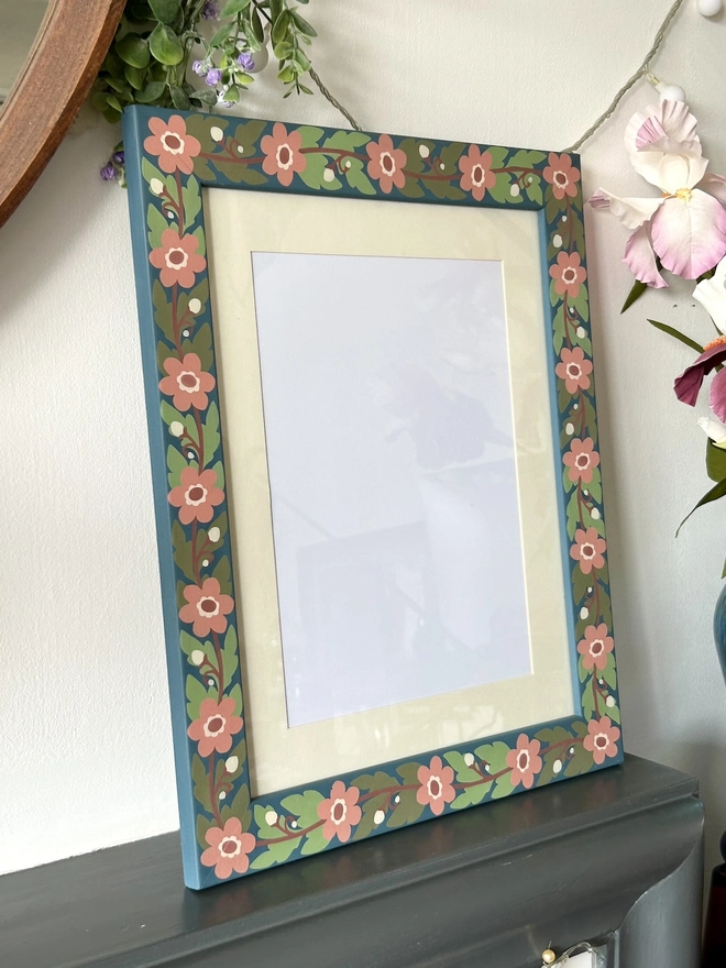 Hand Painted Pink Flower Chain Picture Frame