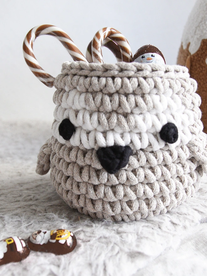 crochet penguin basket in natural oatmeal colour