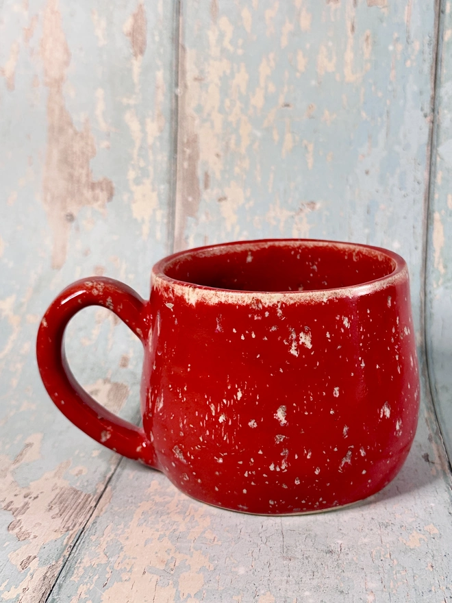 Red Christmas Snow Globe Mug