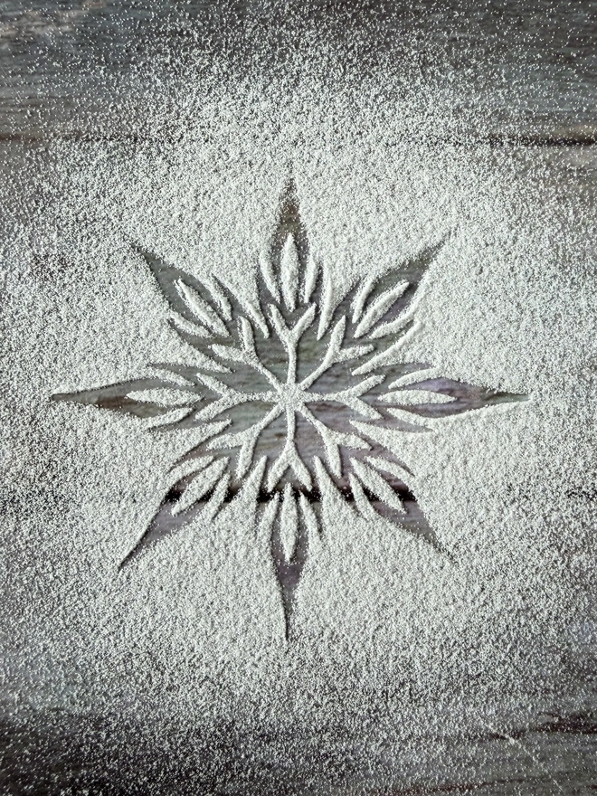 Bread stencil - snowflake design