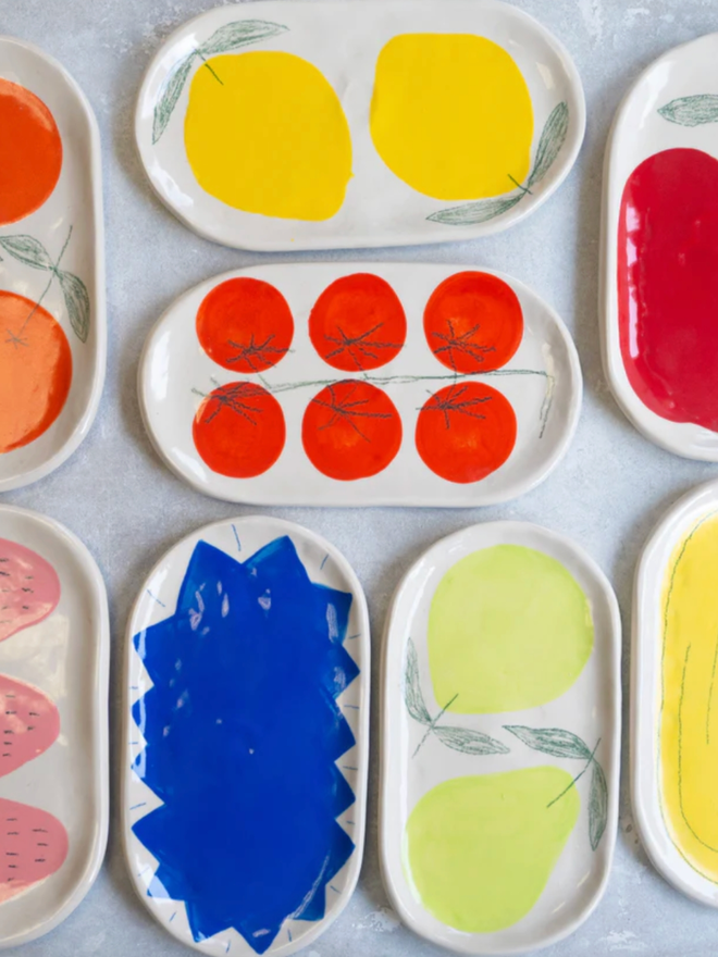 Medium Dish. A selection of designs of medium dish.