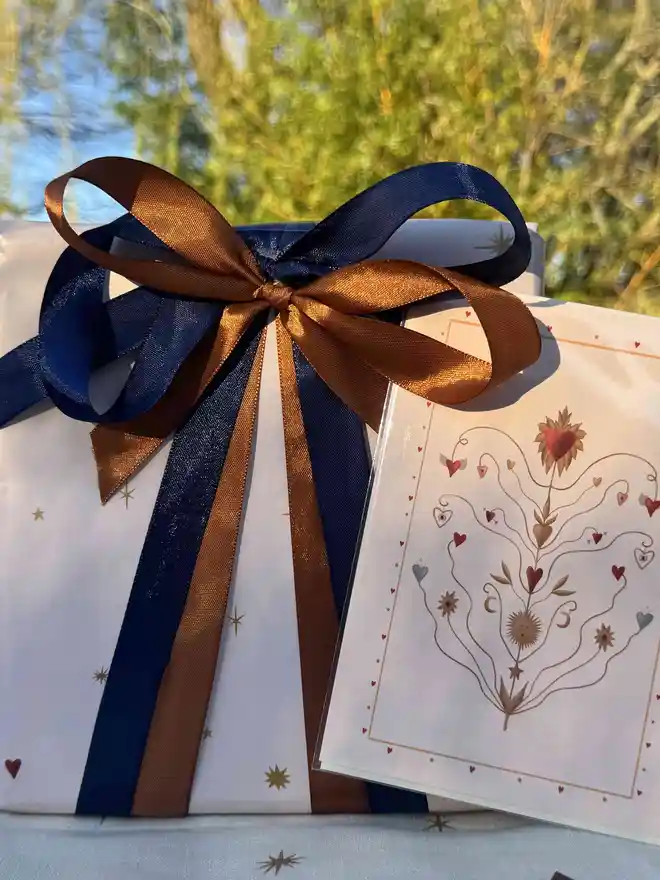Example of gift wrapping with a card