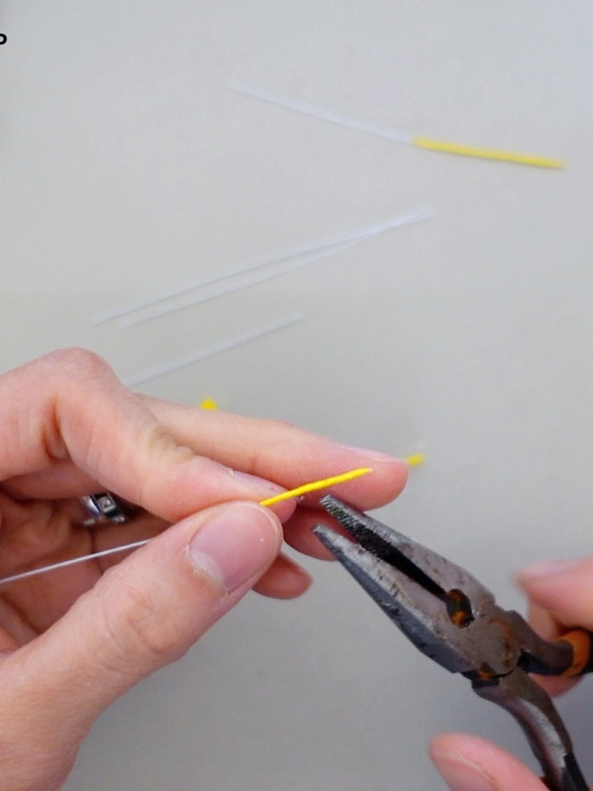 Crepe Paper Snake's-Head Fritillary DIY Kit