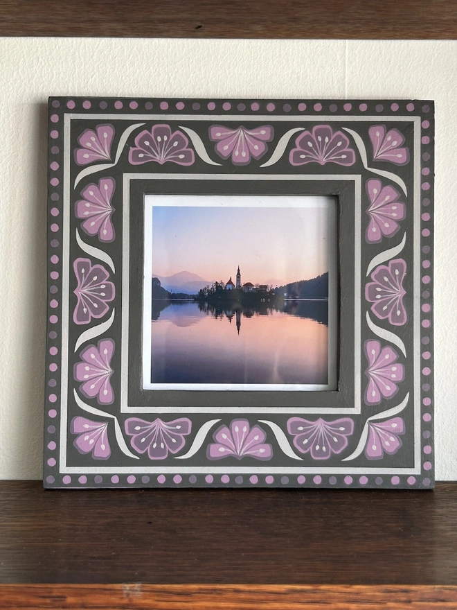 Beautiful hand painted wooden photo frame Grey/Purple