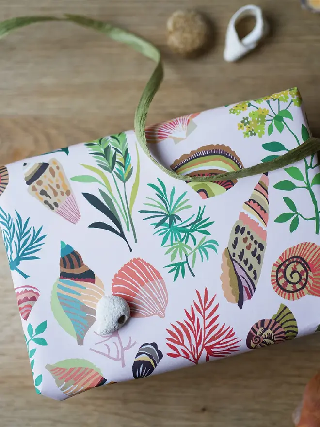 shell print gift wrap