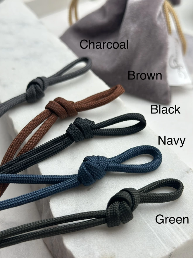 display showing para cord colour options