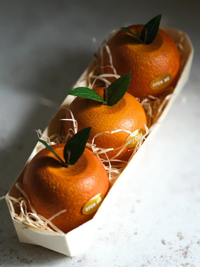 Set of three clementines