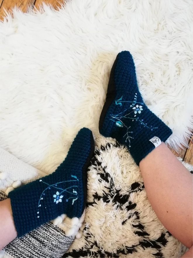 Slipper Socks With Embroidered Flowers