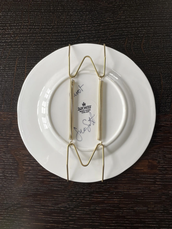 plate hanger on painted plate