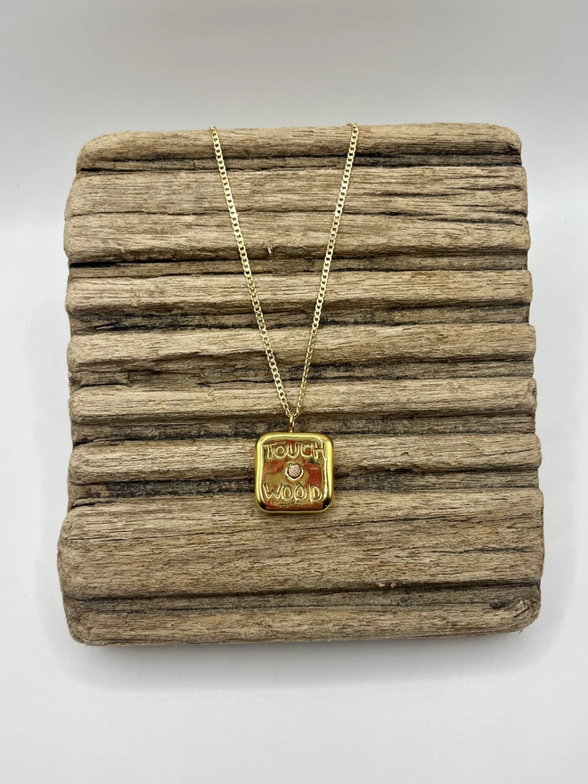 touch wood pipwin pendant necklace gold