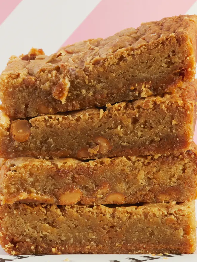 Hetty's Dulce de leche Blondie in festive box