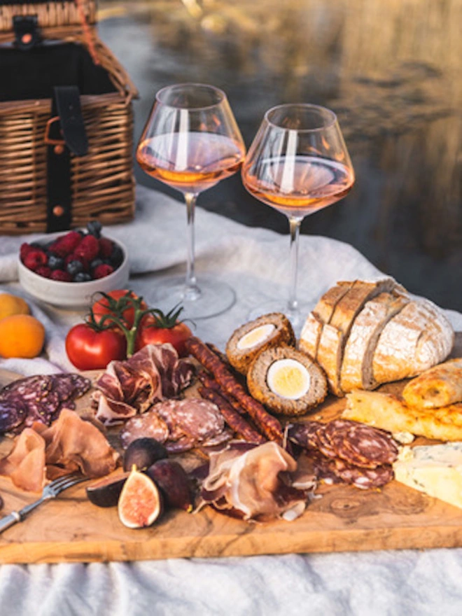 The Ultimate Charcuterie Gift Box 