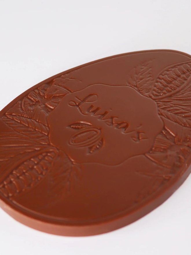 Casholate Vegan Chocolate Easter Egg showing it flat on the edge