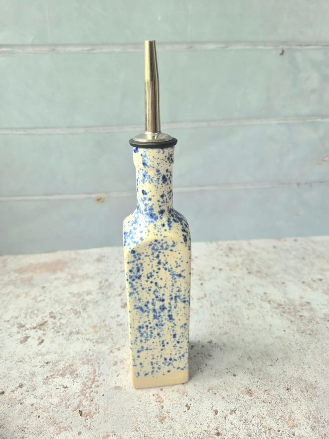 ceramic olive oil pourer bottle, pouring bottle, pottery bottle, kitchen gift, home gift, gift for chefs, gift for foodies, Jenny Hopps Pottery