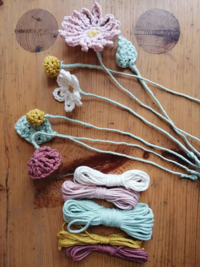 Mini Flower Bouquet Crochet Kit