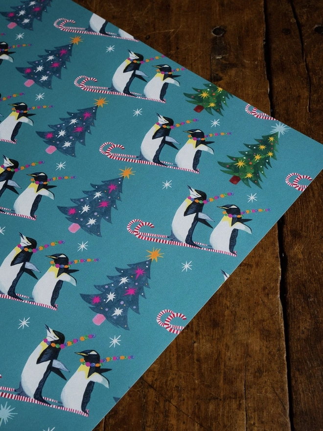 Single Sheet Christmas Penguin Race Gift Wrap 