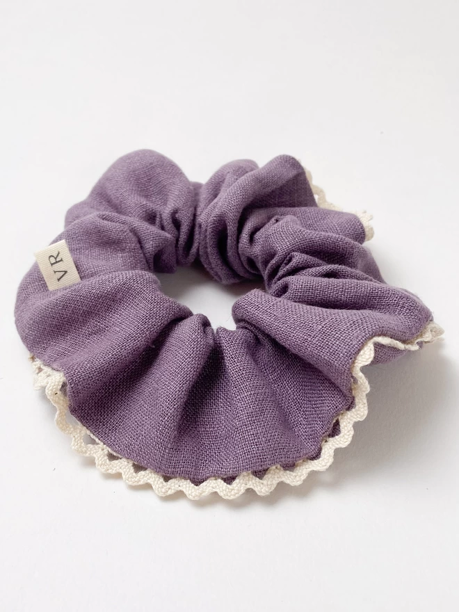 Mauve scrunchie with cotton lace